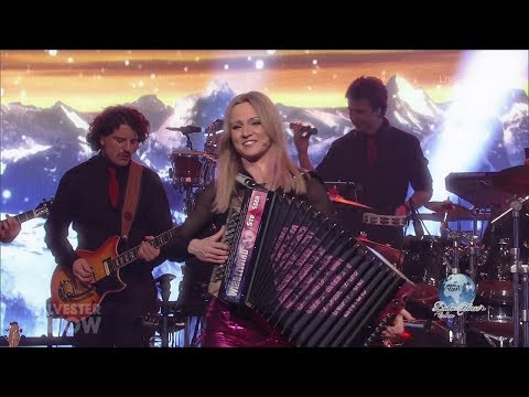Melissa Naschenweng -I steh auf Bergbauernbuam (SF1, Silvester Show 2018)