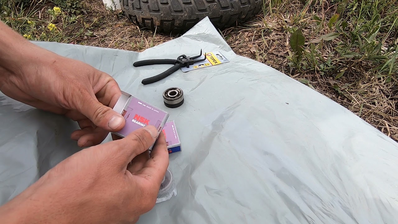 How to change rear bearing on Kawasaki KSR 50