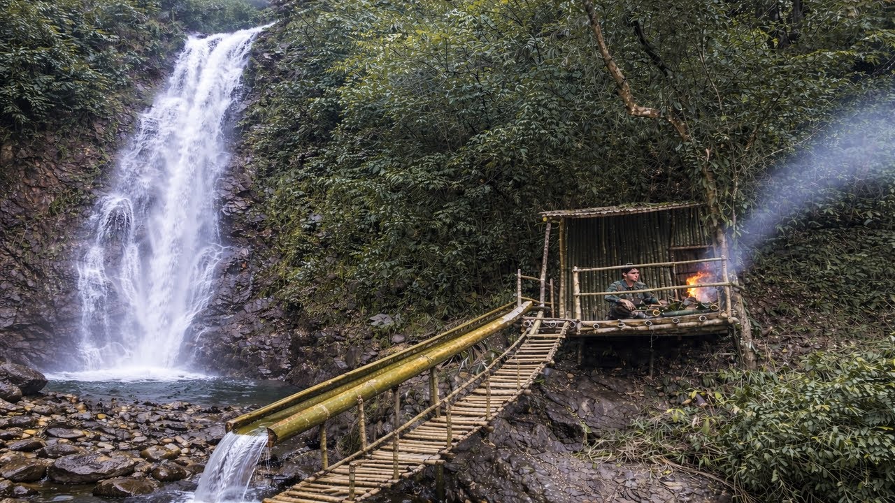 5 Days Building a Unique Survival Shelter Beside a Waterfall in the Tropical Rainforest