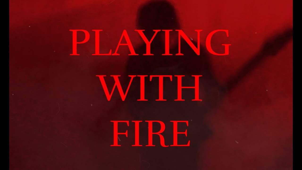 Guarda ECHOVIOLET - PLAYING WITH FIRE (Official Video) su YouTube Guarda ECHOVIOLET - PLAYING WITH FIRE (Official Video) su YouTube