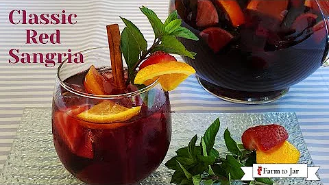 Red and/or White Sangria by the Pitcher - using fl...