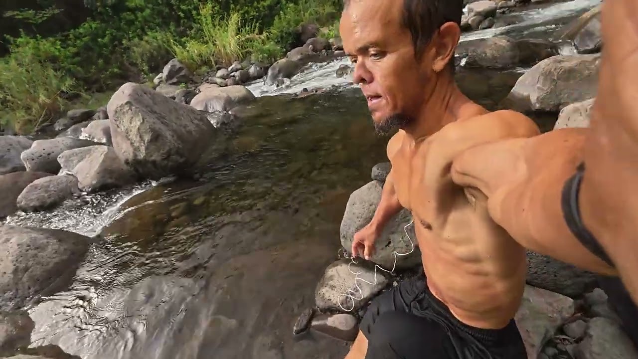 2025-12-24 [We] 08-09 After a swim in a cold river