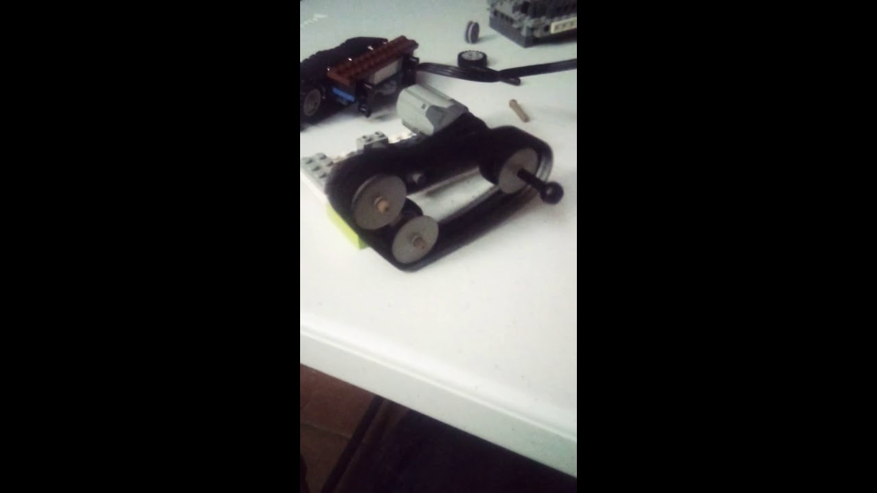 Just testing, trying to make a Lego Tank from scratch.