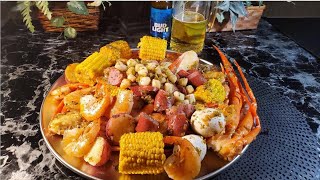 The BEST Oven Baked Crab Boil. #crabboil #seafood