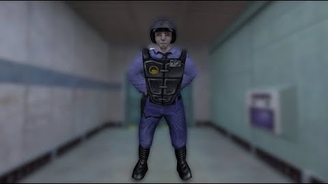 Gordon Forgets his HEV Suit (Half-Life)
