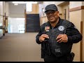 VSAA&#39;s &quot;singing security guard&quot; retires