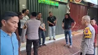 US4I M4BUK L3M...!! SEORANG PRIA TU5UK T3M4NYA