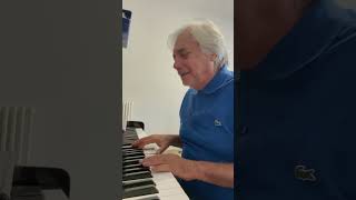 TU SI &#39;A VITA MIA live al Piano