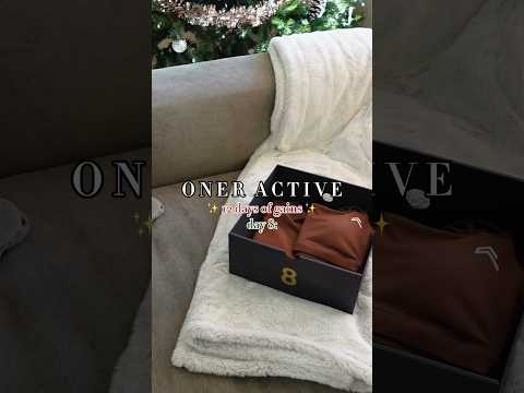 day 8/12 of the @oner.active activewear advent calendar 🌰 sub for daily unboxings!