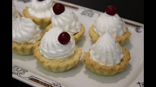 Корзинки с белковым кремом, белковый крем, пирожное корзинка Корзинки с белковым кремом, белковый крем, пирожное корзинка