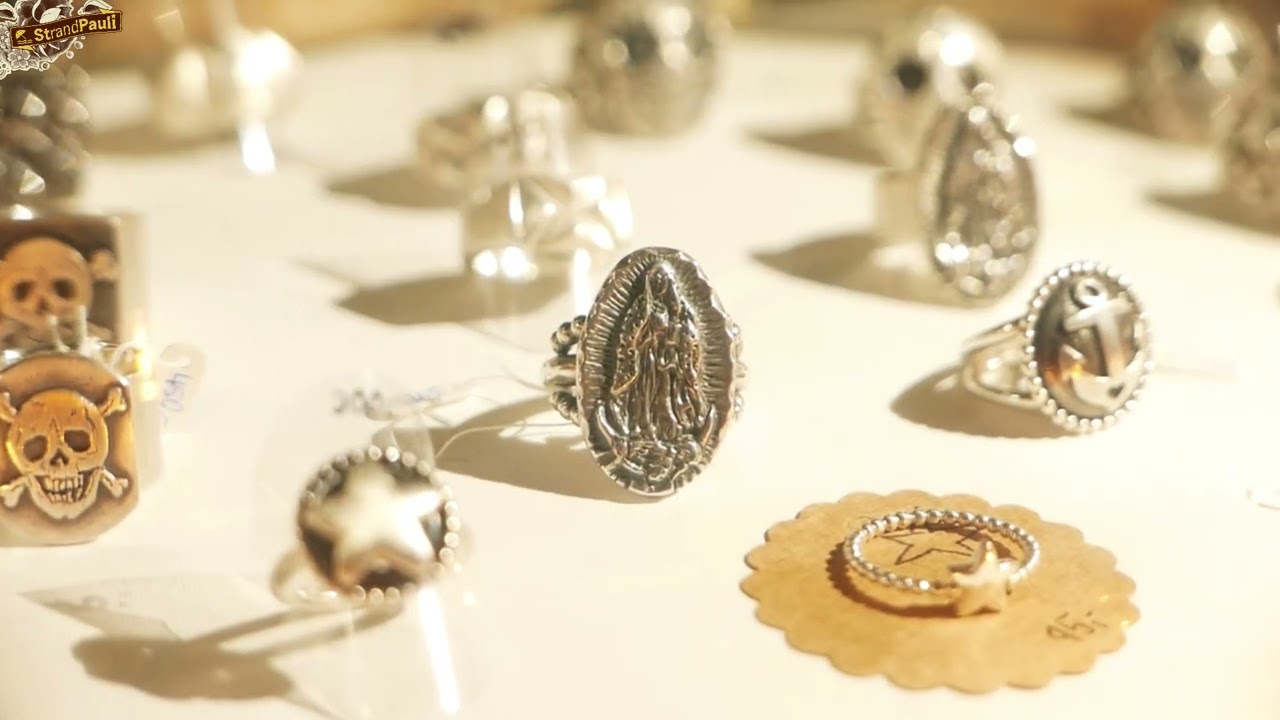 Wintermarkt auf StrandPauli mit Ausstellern