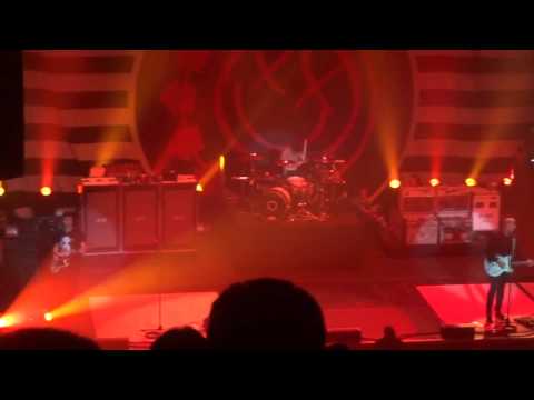 blink-182 Dumpweed Live The Wellmont Theatre NJ 2013