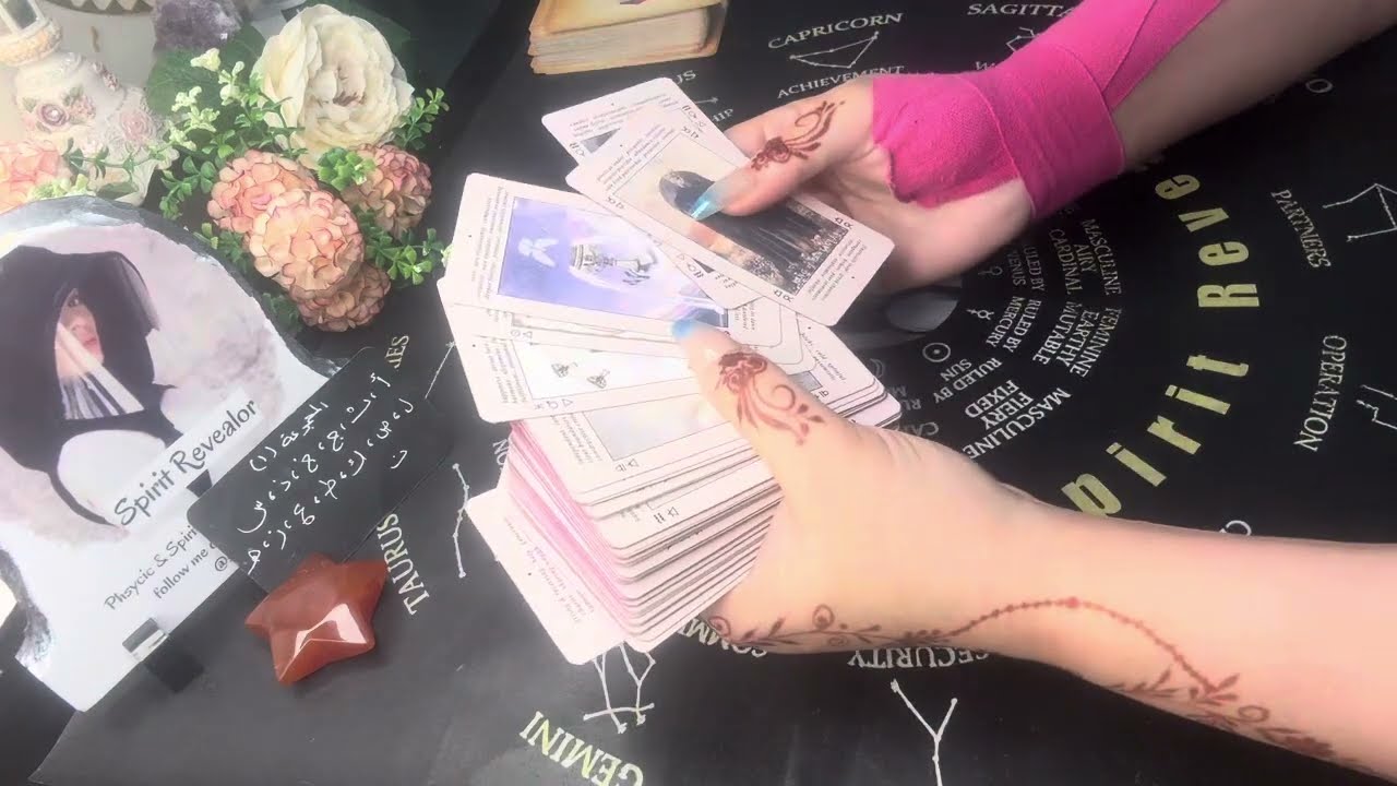 صامت🥺⏳بس مشاعره تصرخ /يداري حزنه قدام الكل/بس في باله سؤال واحد: هل راح ترجع⁉️هل يكسر الصمت برسالة؟