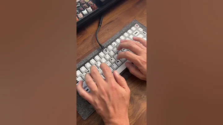 Sleeper HMX switch? HMX Vintage Citrus is him! #mechanicalkeyboard #keyboard #gamingkeyboard #gaming