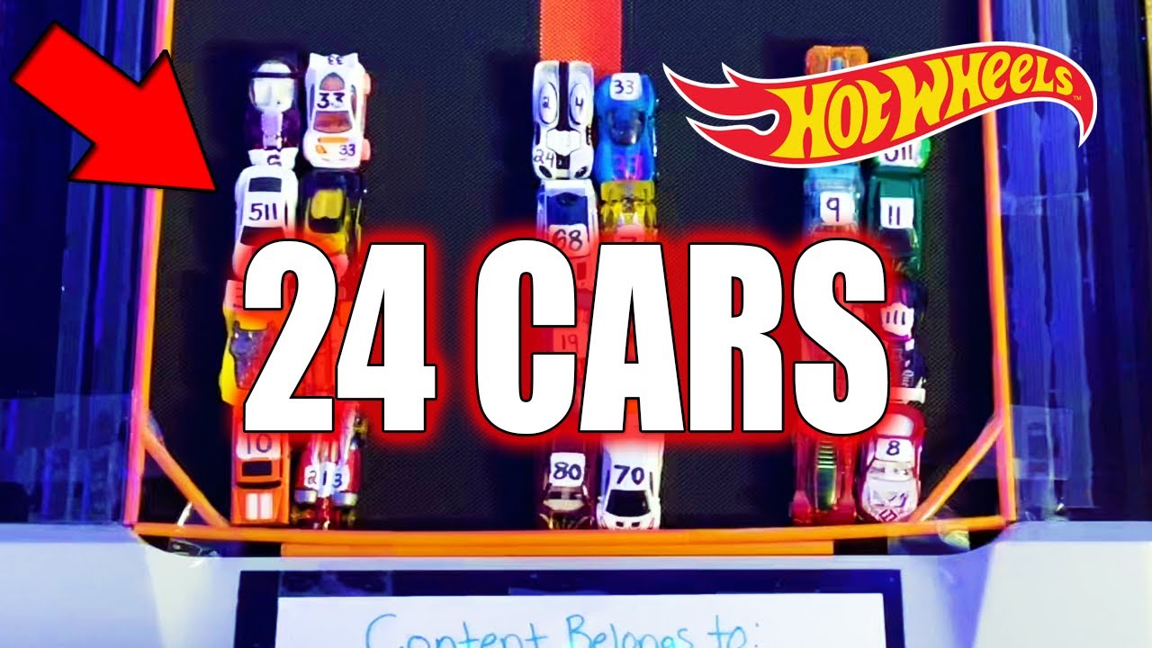 Hot Wheels Treadmill Race Cars 24 Car Demolition Derby Knockout