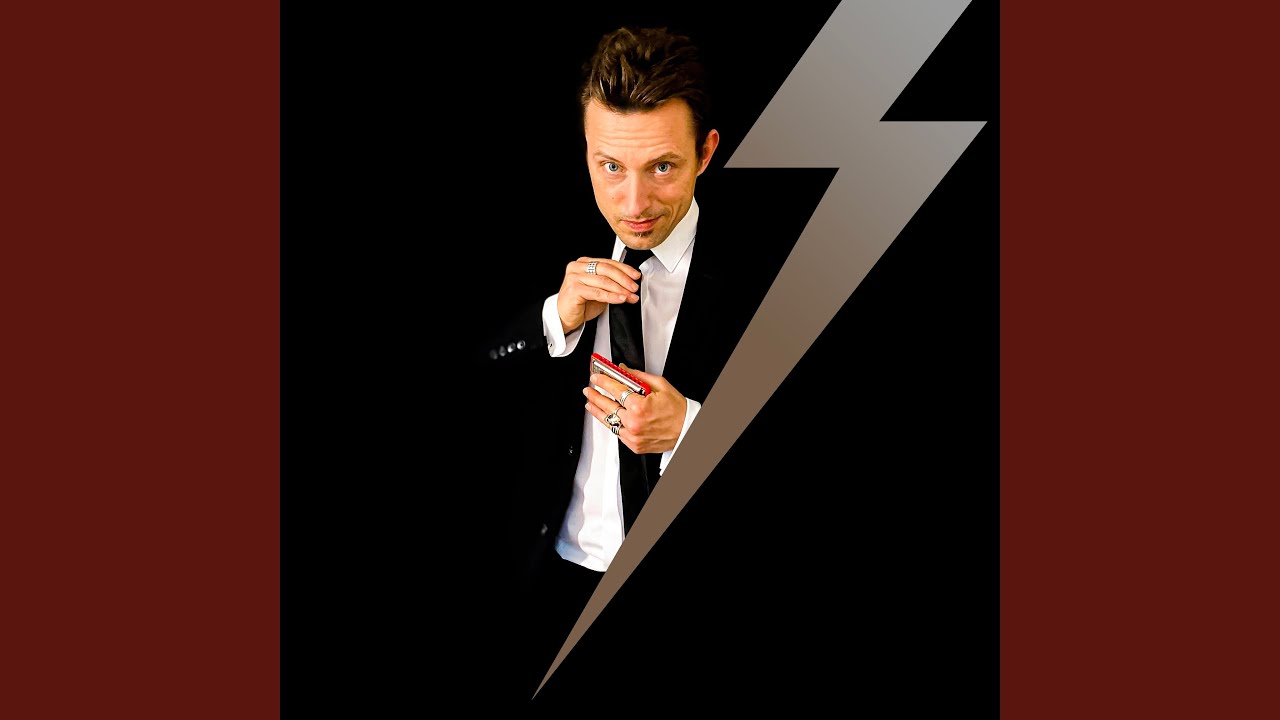 在 YouTube 上观看 I was (Acoustic) 在 YouTube 上观看 I was (Acoustic)