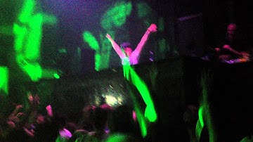 Hardwell - Who Is Ready To Jump (Dada Life Remix) / Zero76 (Hardwell & Tiesto)