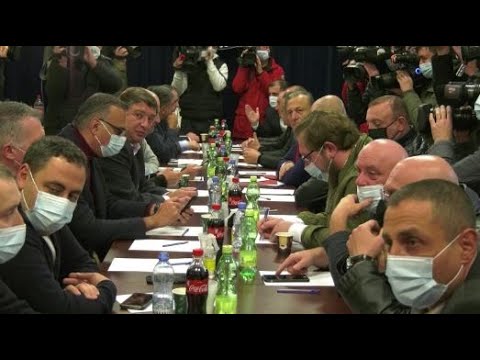 მოლაპარაკებების მესამე რაუნდის წინ მმართველი ძალა ოპოზიციას  მძიმე ბრალდებებს უყენებს