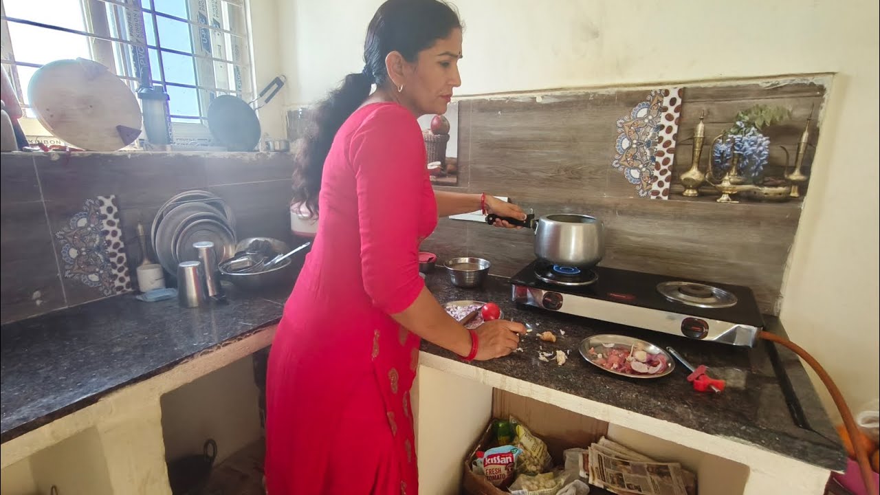 Subah ki to hr ghr🏠ki yhi khani ha🫢green vegetable 🥒🍆 dekhkar to mn khush ho jata ha