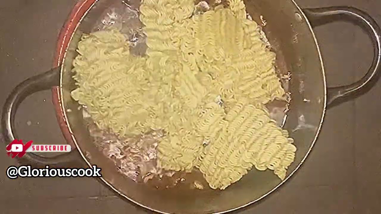 EASY WAY TO MAKE YOUR DELICIOUS AND SPICY NOODLES 