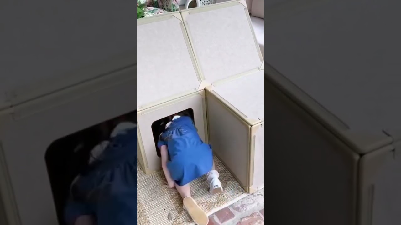 These magnetic tiles to build a little playhouse quick and easy 😍🏠 