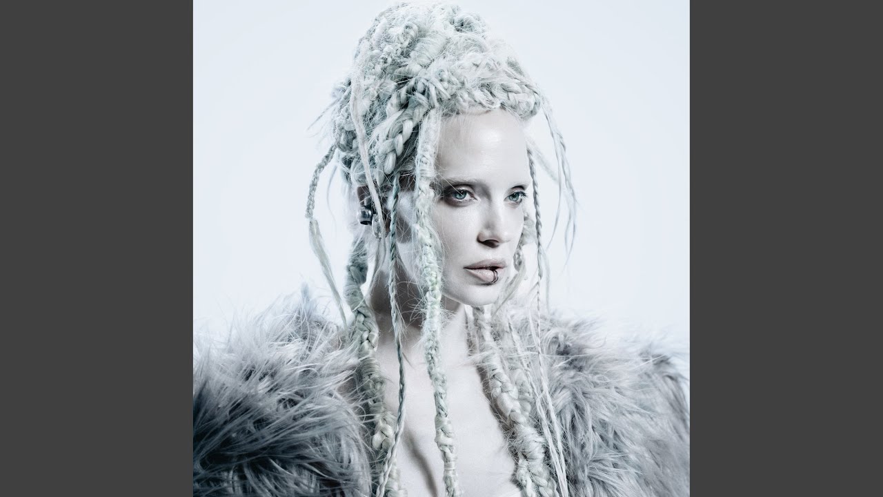 在 YouTube 上觀看「Frost」 在 YouTube 上觀看「Frost」