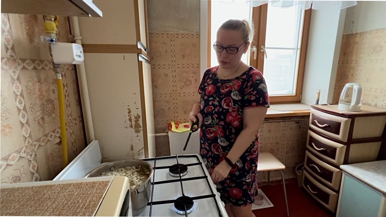 15 февраля. ЧАСТЬ 1. ОБЕД на НОВОЙ ПЛИТЕ. МИНУСЫ и ПЛЮСЫ. 