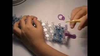 Как плести простой браслет из резинок на станке.Подробная видео-инструкция. Как плести простой браслет из резинок на станке.Подробная видео-инструкция.