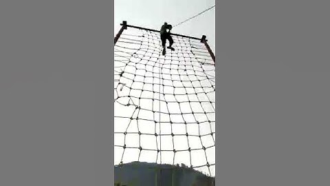 Commando net climb