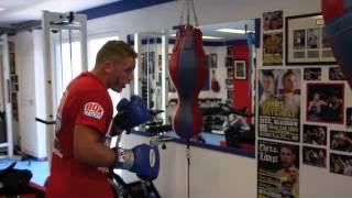 BILLY JOE SAUNDERS TRAINING FOOTAGE - PUNCHBAG / @ NEWLANDS GYM (ESSEX) / SAUNDERS v BLANDAMURA