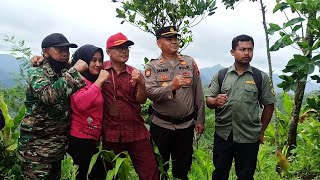 Pak camat jatiroto naik gunung brenggolo