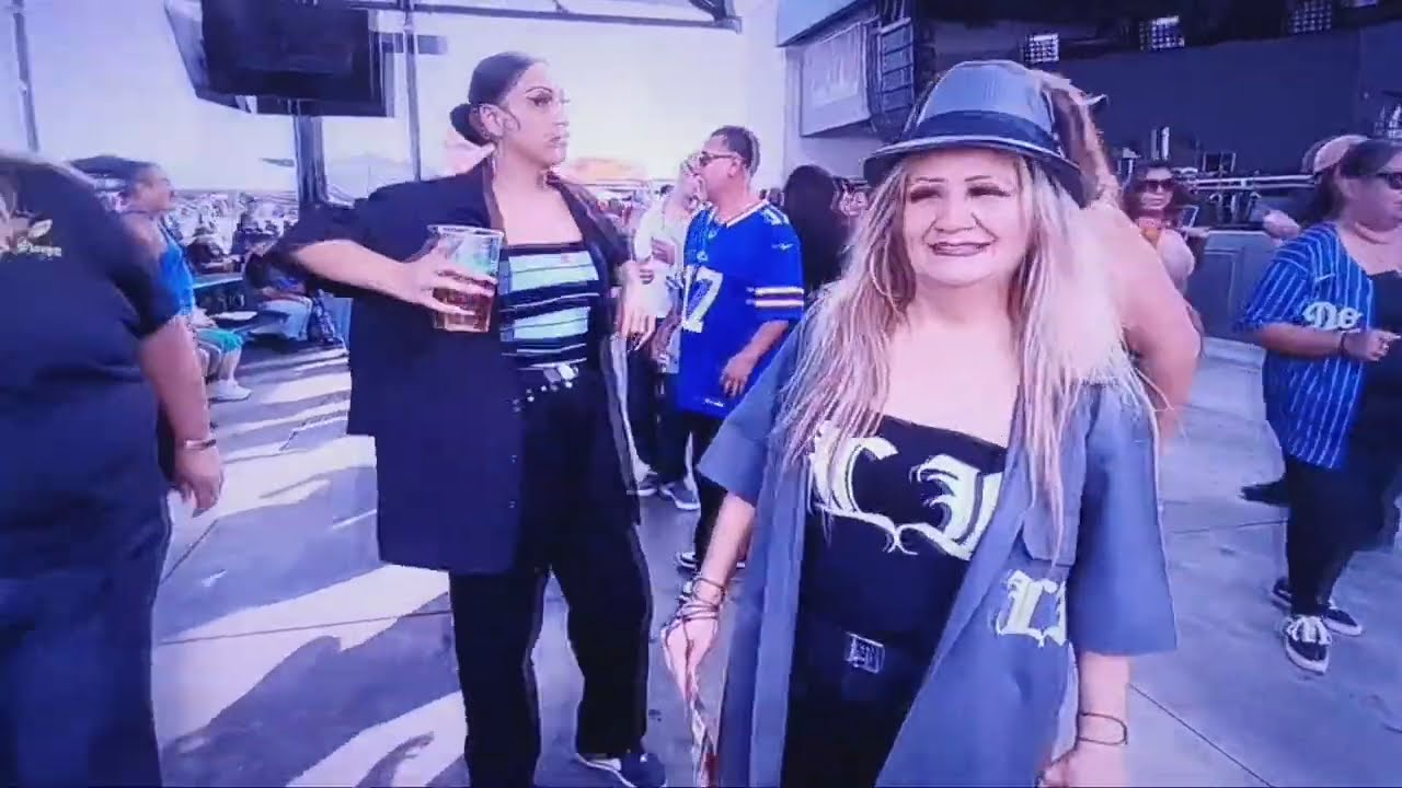 Santa fe springs Swapmeet ( dancing n fun) friday