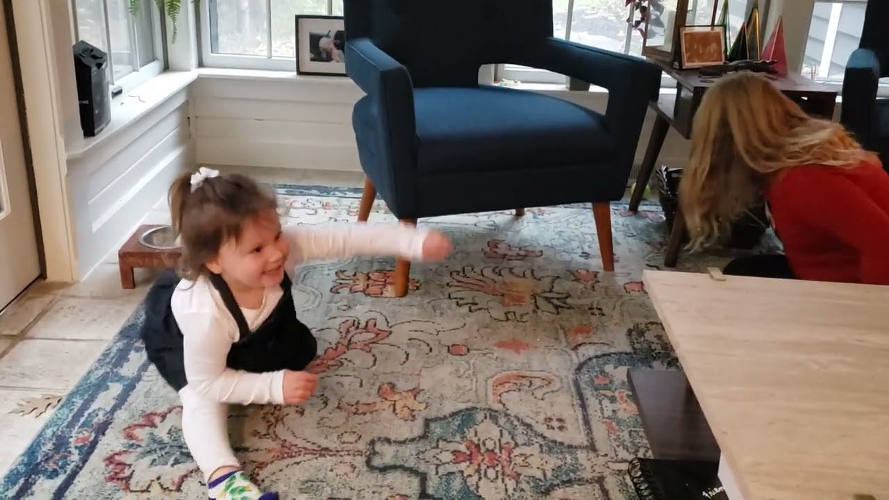 Cousin Love - Dilly Playing With Scar