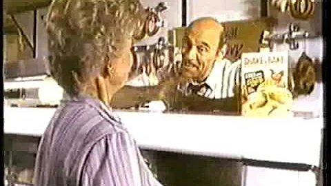 Ann B.  Davis 1981 Shake 'N Bake Commercial