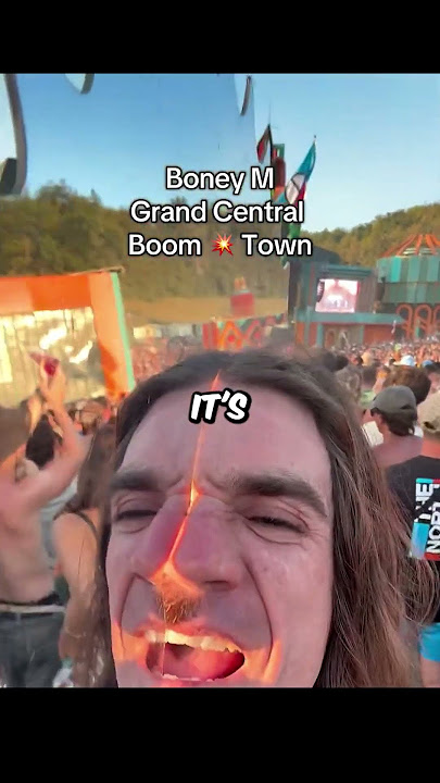 This Guy Looks Like Two Different People at Once