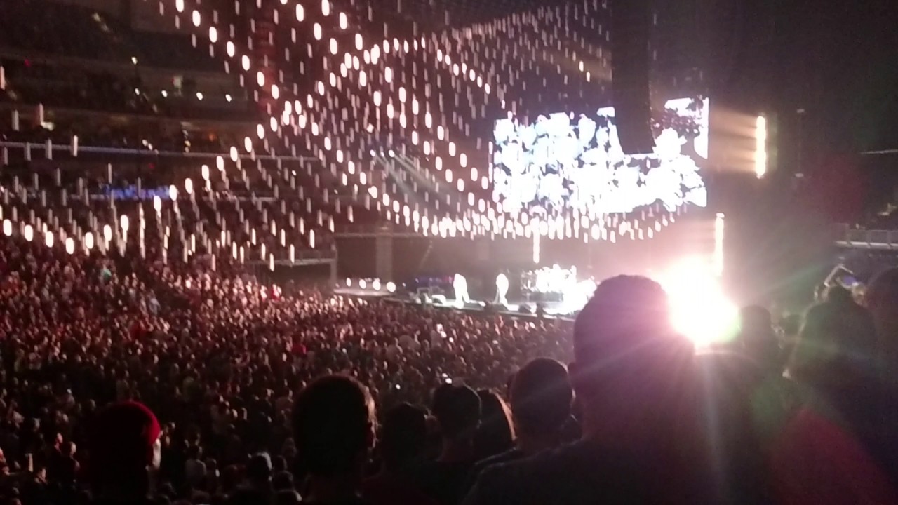 Red Hot Chili Peppers Des Moines, IA 5/23/17(6) YouTube