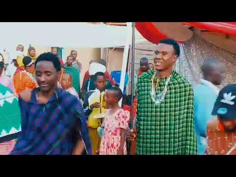 PETRO LOMAYANI LIVE PERFORMANCE ENGURTOTO 