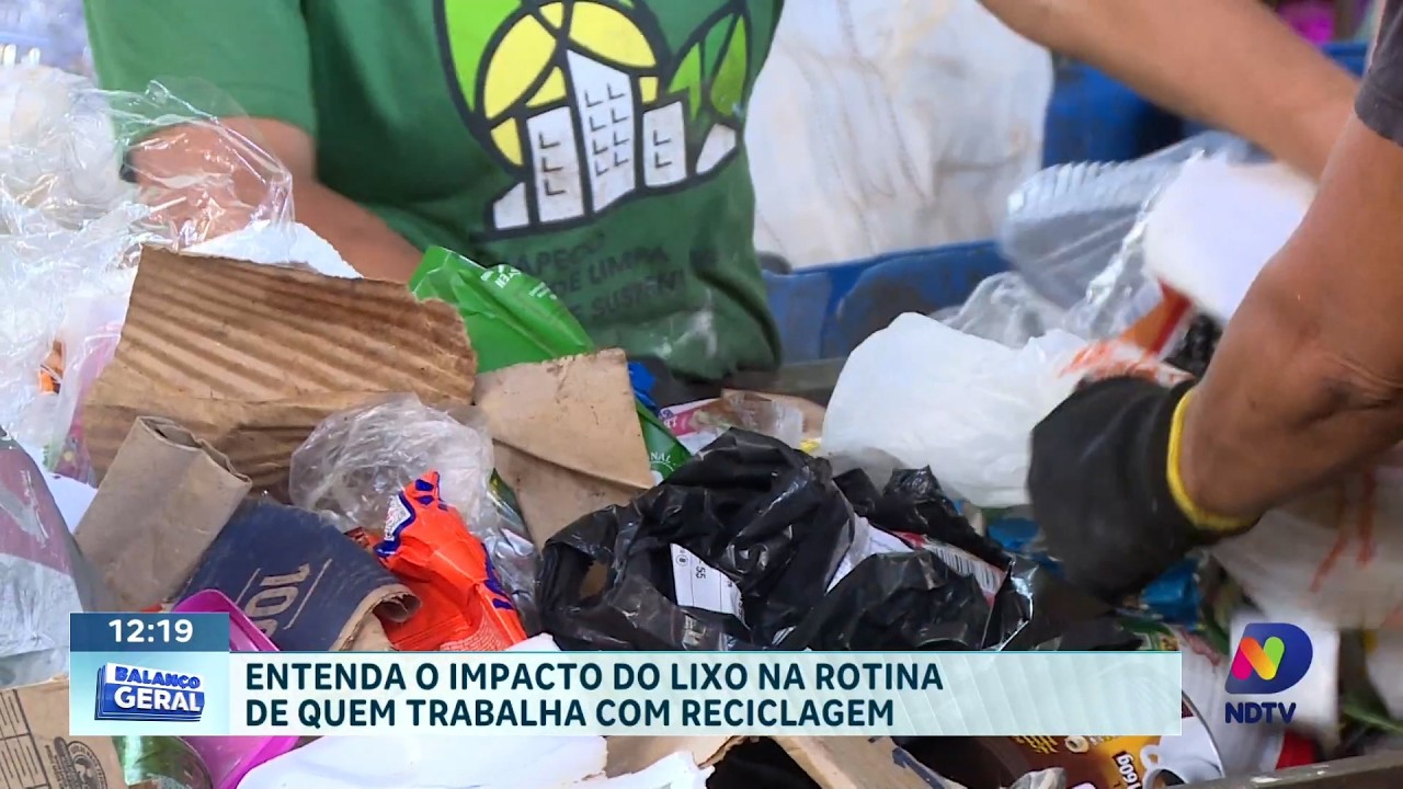 Descarte irregular afeta rotina da coleta seletiva em Chapecó