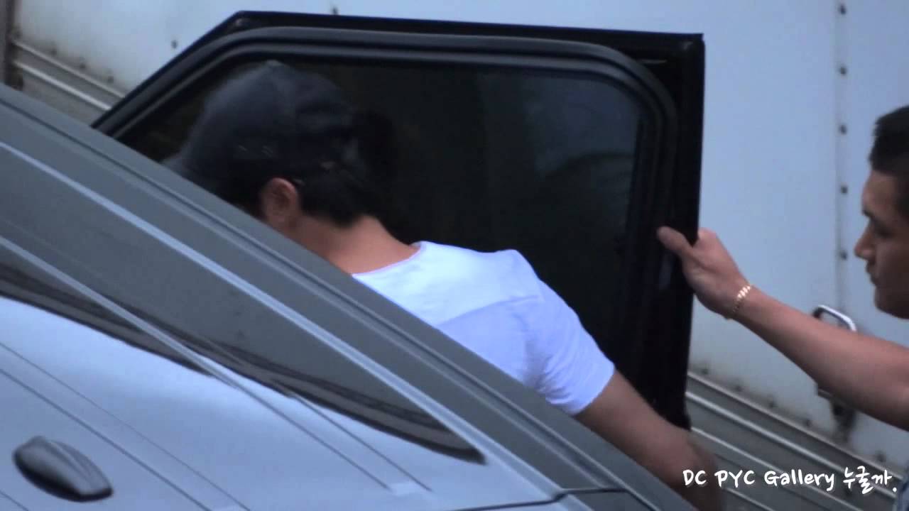 120819 닌텐도 마리오카트7 퇴근하는 박유천