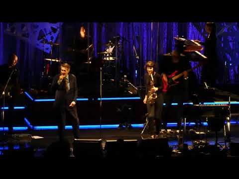 BRYAN FERRY : "Don't Stop The Dance"  :  GREEK THEATRE / LOS ANGELES, CA  (Aug 29, 2019)