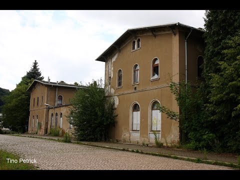 Bahnhofsgebäude Roßwein - Folg