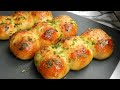 Baking: Spring Onion Bread - Garlic Dinner Rolls Recipe