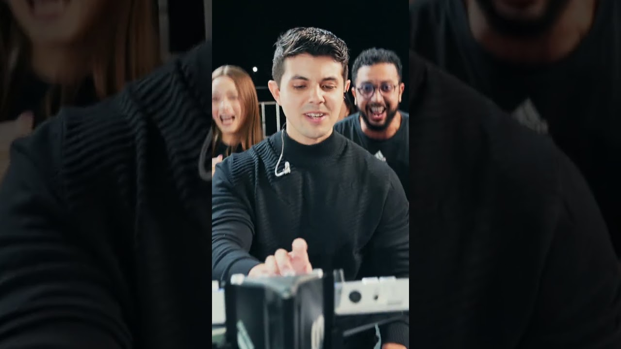 Já deu aquela RISADA hoje? Assista/ouça aqui e agora o meu novo single "Alegria"
