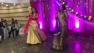 Amazing Wedding Duo on NAVRAI MAJHI( English Vinglish) & RADHA (Student of the Year)