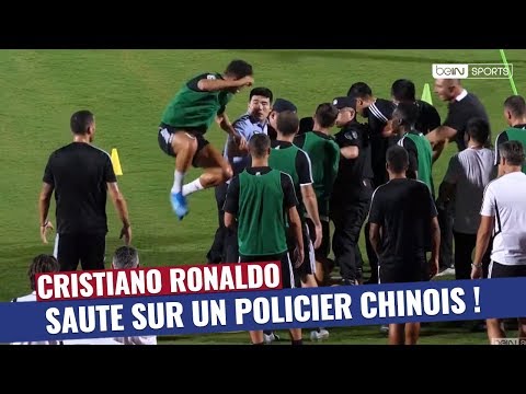 Quand Cristiano Ronaldo saute sur un policier chinois