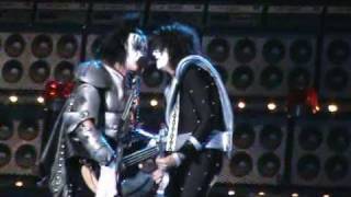 KISS - I was made for lovin' you - Quebec city 2009