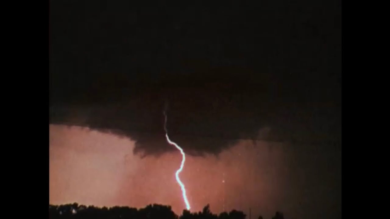 Tornado In Waurika, Oklahoma, May 20, 1976 YouTube