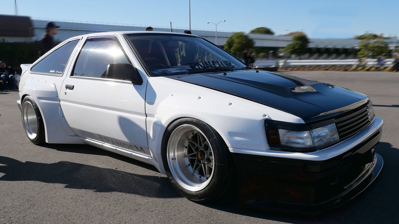 TOYOTA AE86 LEVIN PANDEM Rocket Bunny - YouTube