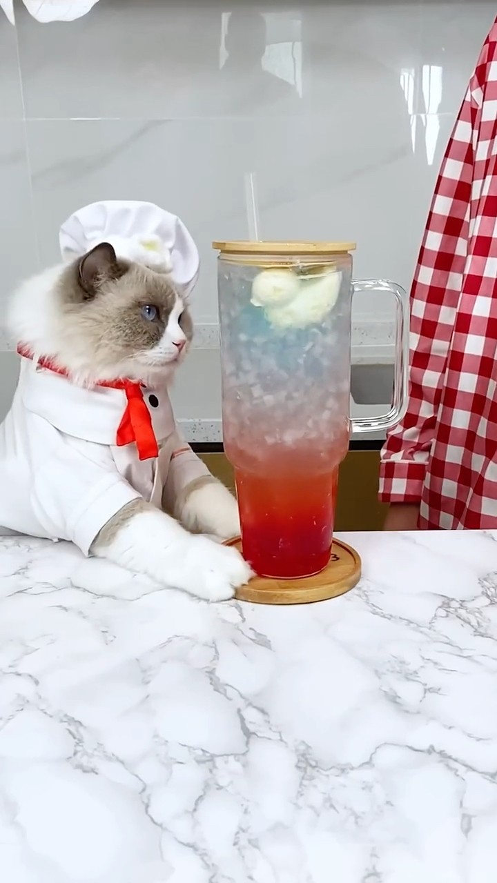 Miss Puff’s signature cocktail? #ThatLittlePuff