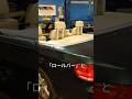オープンカーに隠された瞬間展開の安全装置
